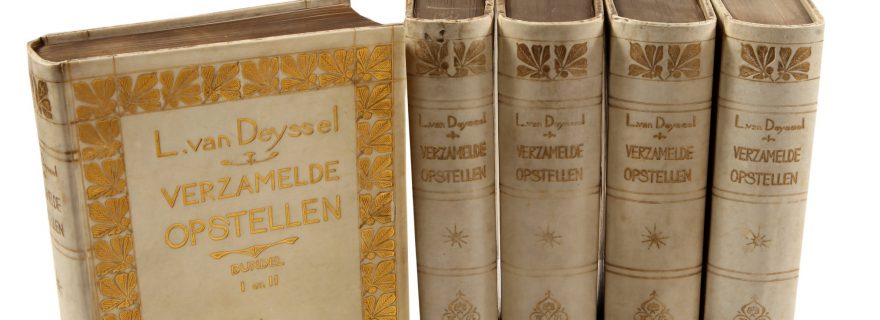 Friends of Leiden University Libraries generously support acquisitions for the Nieuwe Kunst collection